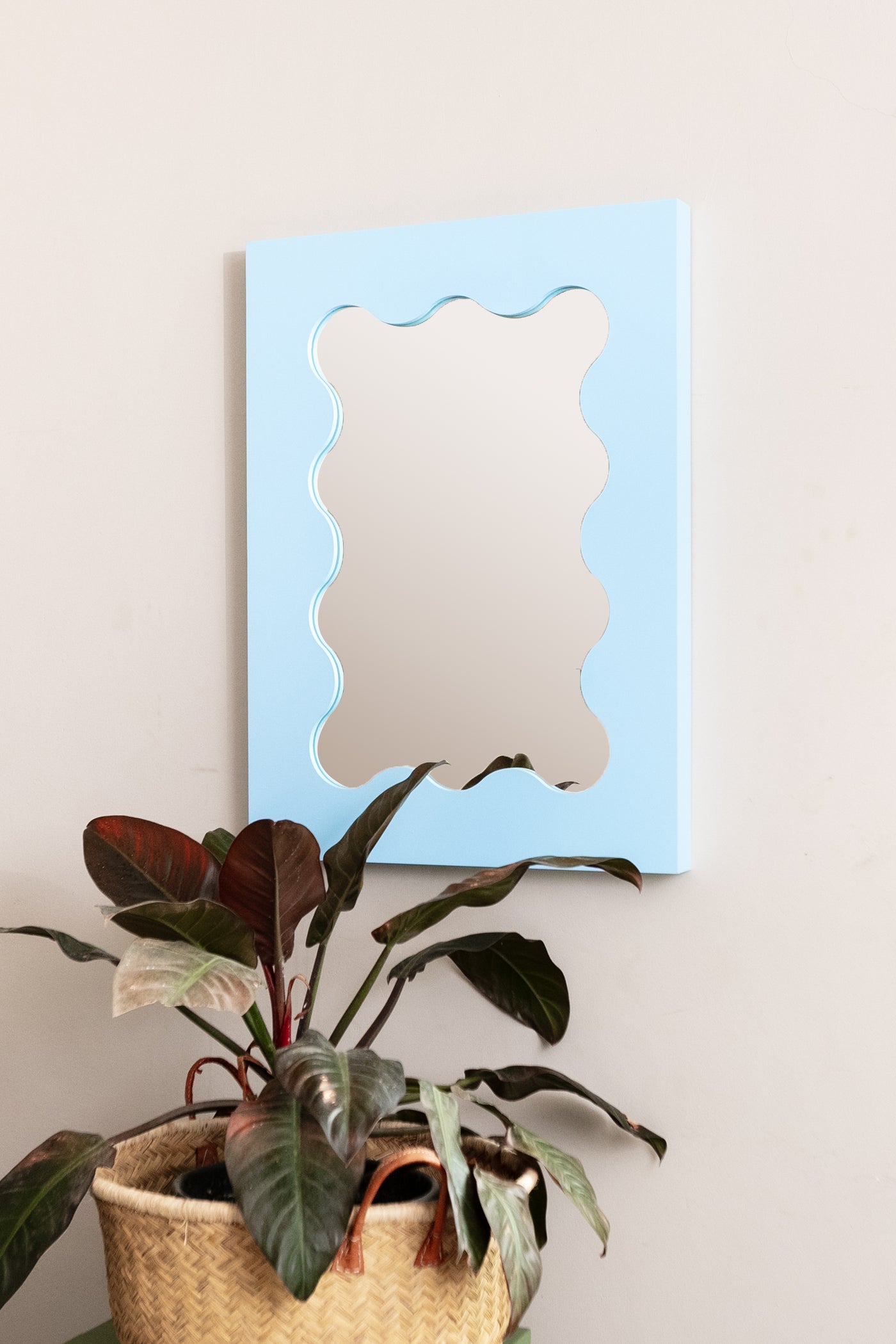 Small Box Curve Mirror