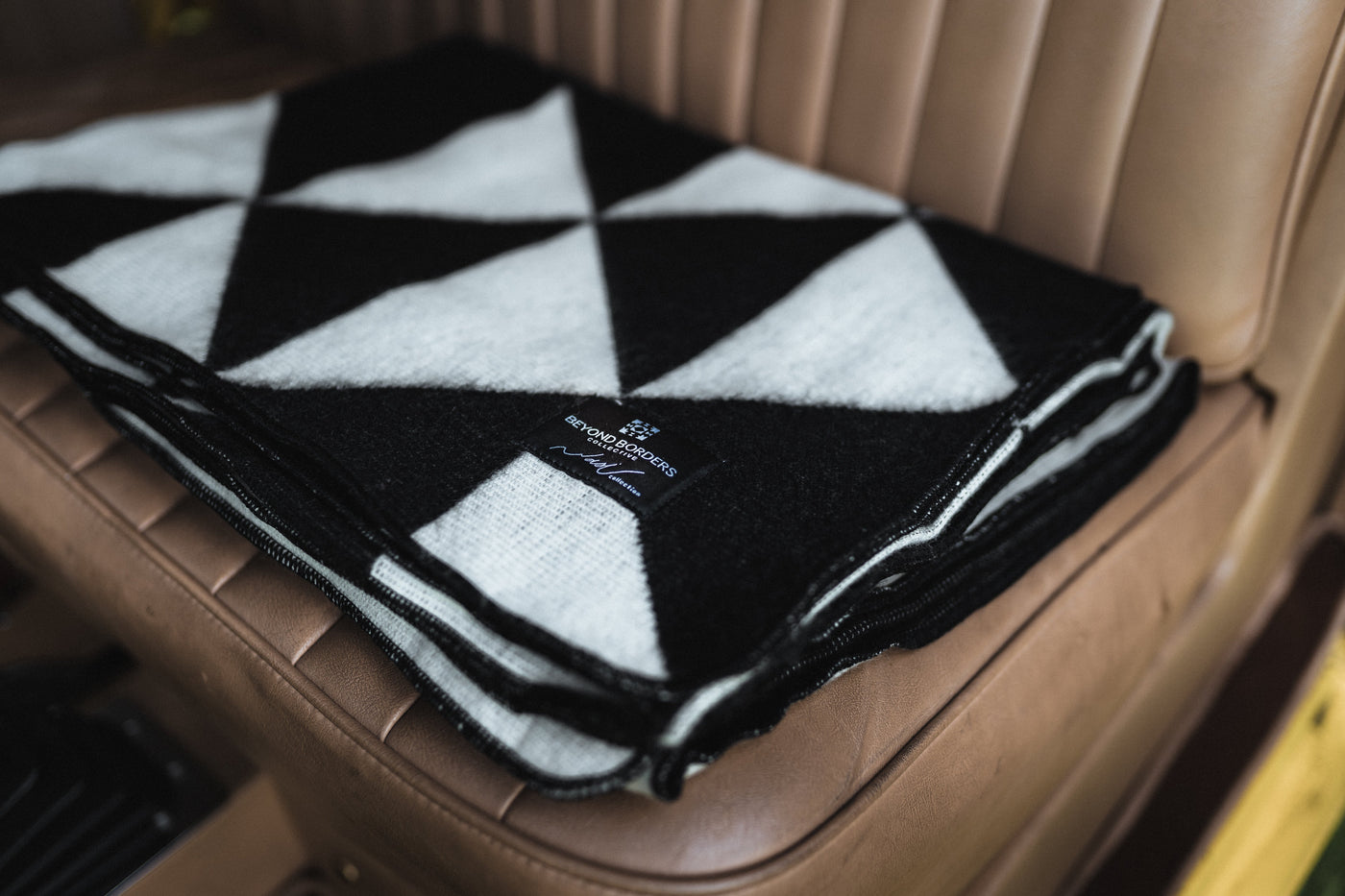 Nevado Blanket | Natural/Black