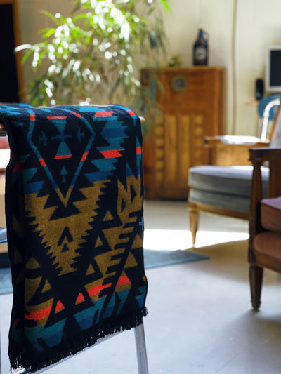 Canoa Throw | Tropical Black