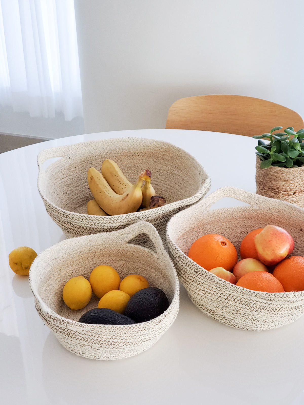 Amari Fruit Bowl | Brown