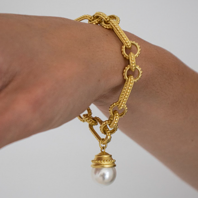 Retro Bracelet In Gold