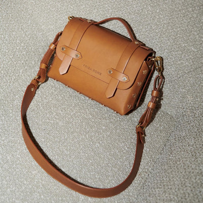 The WEEK/END Crossbody Handbag | Tan