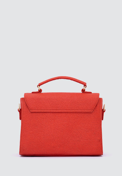 London LHR - Piñatex® Saddle Bag | Cherry